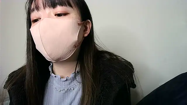 Snapshot of yua_chan00 chatting on 11-28-25, 01:25 yua chan00 online show from 11-28-25, 01:25