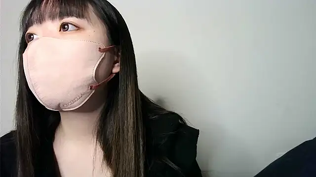 Snapshot of yua_chan00 chatting on 01-13-26, 06:18 yua chan00 online show from 01-13-26, 06:18