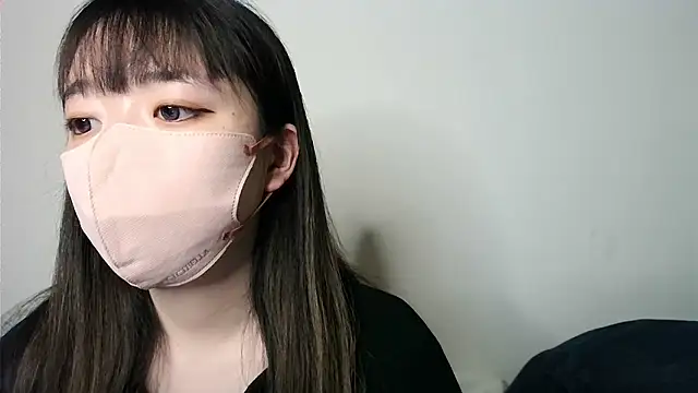 Snapshot of yua_chan00 chatting on 02-12-26, 02:45 yua chan00 online show from 02-12-26, 02:45