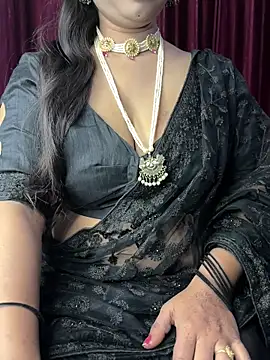 Snapshot of Ritika_janu chatting on 12-21-25, 05:09 Ritika janu online show from 12-21-25, 05:09