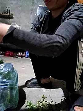 Phoena-a online show from 04-20-26, 11:24