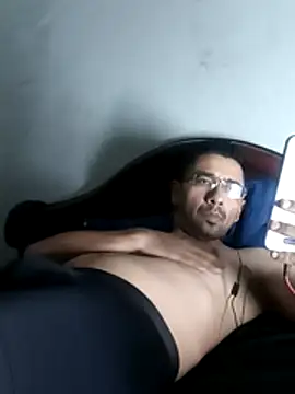 Leocuma82 online show from 11-02-25, 03:20