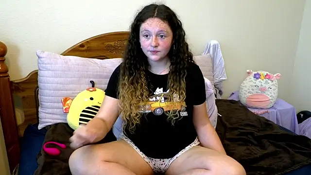 sugasunny04 online show from 04-21-26, 07:39