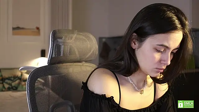 amelie shine online show from 11-29-25, 12:19