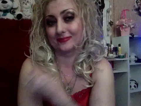 xHot Amazonq online show from 11-07-25, 10:43