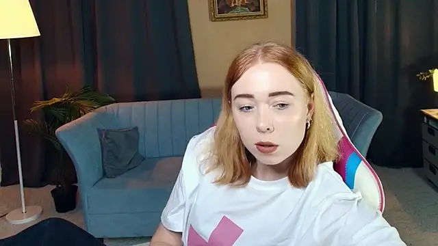 AddieOsler online show from 11-28-25, 09:06