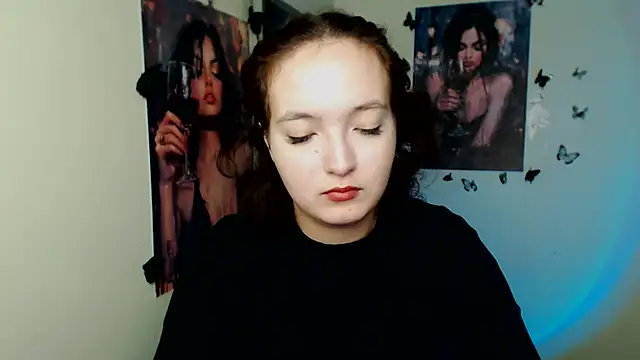 MissAriaa online show from 11-17-25, 07:14