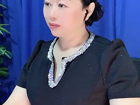 Snapshot of yaoyao22678 chatting on 11-13-25, 02:21 yaoyao22678 online show from 11-13-25, 02:21