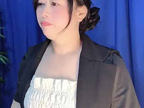 Snapshot of yaoyao22678 chatting on 11-21-25, 03:27 yaoyao22678 online show from 11-21-25, 03:27