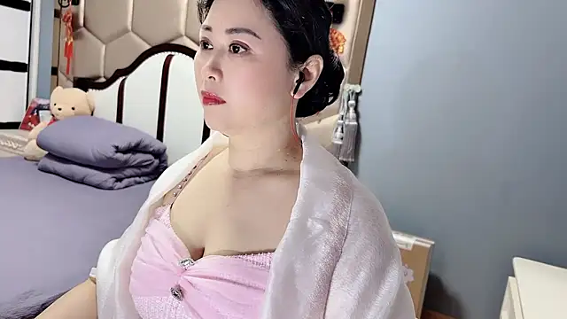 yaoyao22678 online show from 04-01-26, 02:12