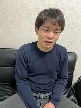 Snapshot of miyabi_yabi chatting on 12-21-25, 02:46 miyabi yabi online show from 12-21-25, 02:46