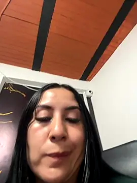 Dannybeplove online show from 11-23-25, 01:11