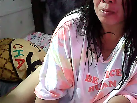 Snapshot of Titiesfuck69 chatting on 02-11-26, 01:27 Titiesfuck69 online show from 02-11-26, 01:27