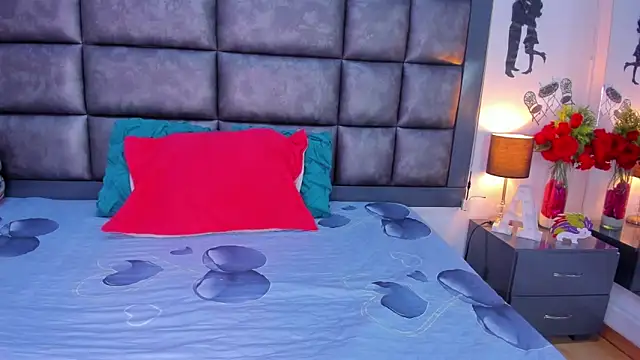 Snapshot of Sasha_Picot17 chatting on 11-24-25, 02:22 Sasha Picot17 online show from 11-24-25, 02:22