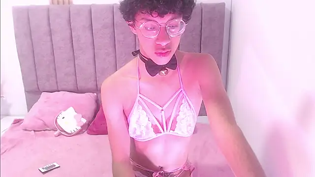 Athenea Zoe online show from 11-15-25, 08:05