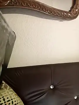 bubly34688 online show from 11-04-25, 10:14