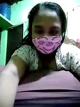 Snapshot of Hurnygril chatting on 10-28-25, 03:25 Hurnygril online show from 10-28-25, 03:25