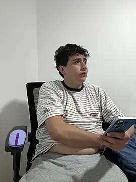 Snapshot of Sam_Rush chatting on 07-26-26, 04:20 Sam Rush online show from 07-26-26, 04:20