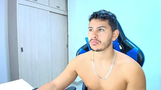 sophia and alex online show from 11-10-25, 02:05