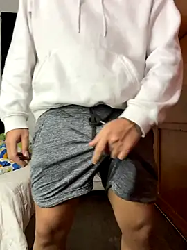 Snapshot of MasonHeat chatting on 10-26-25, 01:44 MasonHeat online show from 10-26-25, 01:44