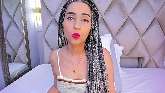 violett rabbit  online show from 12-04-25, 08:17