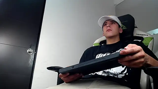 Cash G  online show from 11-21-25, 08:29