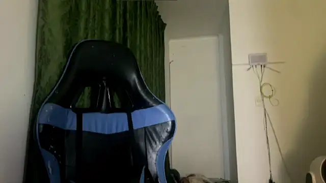 Snapshot of Annagoth_ chatting on 03-06-26, 04:09 Annagoth online show from 03-06-26, 04:09