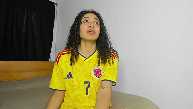 Keniia rizz online show from 11-15-25, 10:37