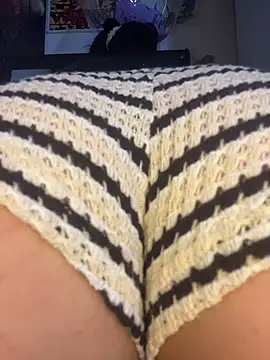 Im Saraaaa online show from 02-18-26, 04:08