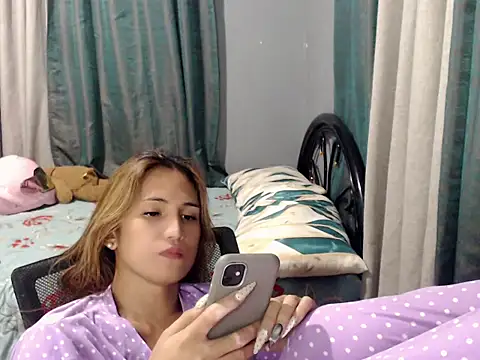 prettysam9 online show from 07-10-26, 06:10