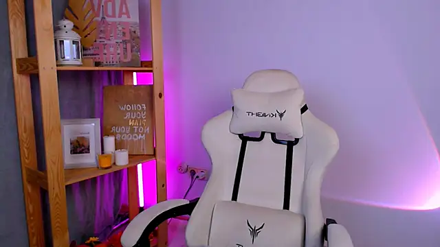 Snapshot of BallerinaCappuchino chatting on 11-20-25, 02:34 BallerinaCappuchino online show from 11-20-25, 02:34