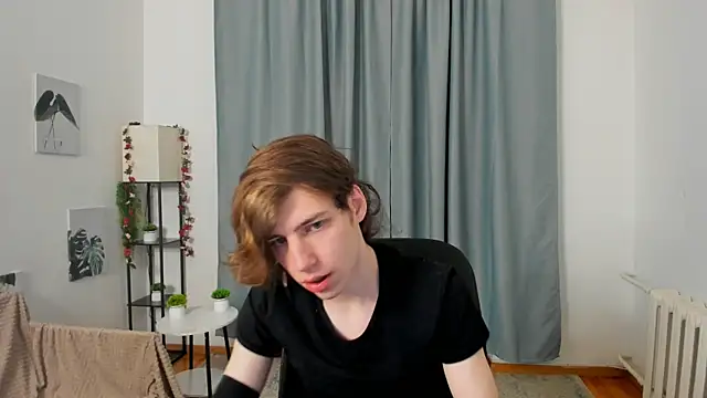 AvenGlow online show from 12-14-25, 05:24