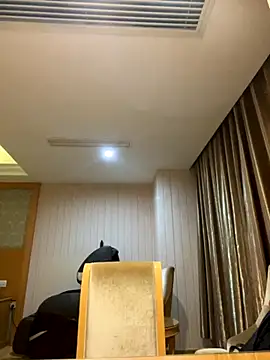 Snapshot of Qt889999 chatting on 11-08-25, 02:28 Qt889999 online show from 11-08-25, 02:28