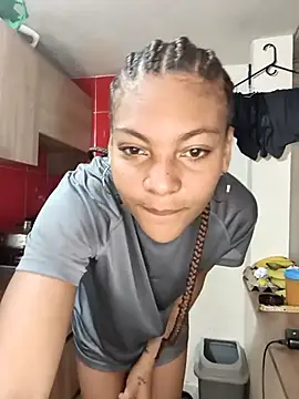 Snapshot of leona_sumiza chatting on 11-24-25, 10:59 leona sumiza online show from 11-24-25, 10:59