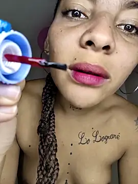 Snapshot of leona_sumiza chatting on 11-29-25, 12:19 leona sumiza online show from 11-29-25, 12:19