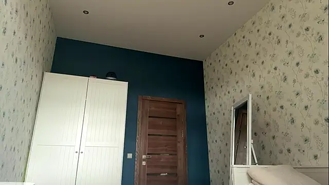 EastLuna online show from 10-28-25, 07:12