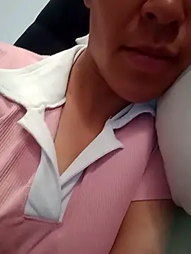 Snapshot of lauren_hill02 chatting on 10-28-25, 06:10 lauren hill02 online show from 10-28-25, 06:10