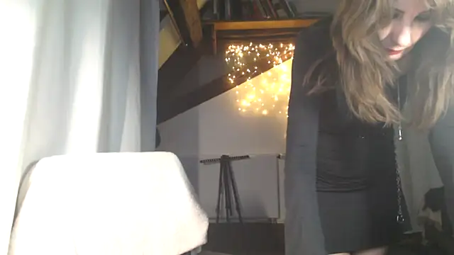 MissDyannis online show from 03-28-26, 07:46