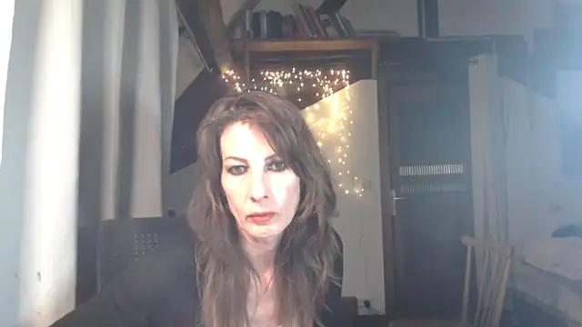 MissDyannis online show from 04-08-26, 09:15