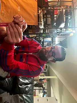 Snapshot of Teddy-Savage chatting on 01-08-26, 11:51 Teddy-Savage online show from 01-08-26, 11:51