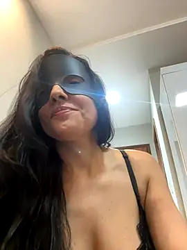 Snapshot of MaryahBlanc chatting on 11-09-25, 11:47 MaryahBlanc online show from 11-09-25, 11:47