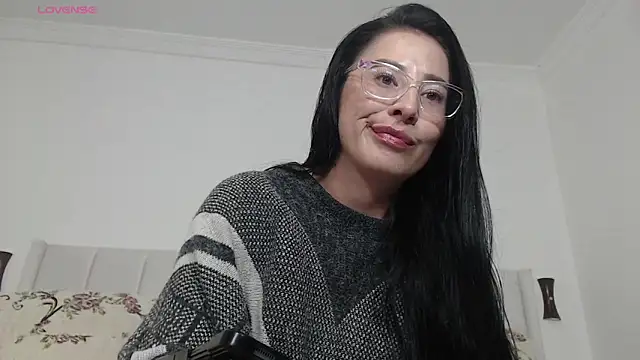 Emma Hotkiss online show from 04-21-26, 03:57