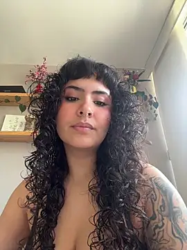 SugarTroubl33 online show from 07-14-26, 03:07