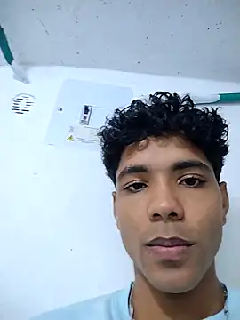 Alex Sweeting online show from 03-23-26, 05:22