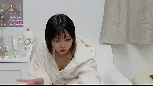 Snapshot of -Yoru- chatting on 02-19-26, 09:05 -Yoru- online show from 02-19-26, 09:05