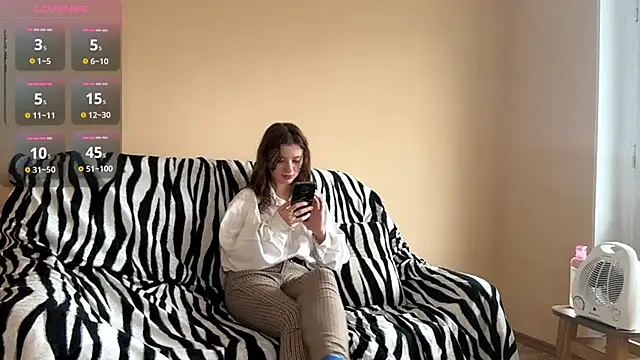 Snapshot of BunkedTempter chatting on 11-27-25, 07:21 BunkedTempter online show from 11-27-25, 07:21