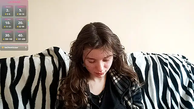 Snapshot of BunkedTempter chatting on 12-17-25, 09:04 BunkedTempter online show from 12-17-25, 09:04