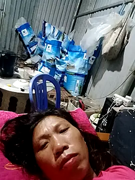 bella-la online show from 10-28-25, 05:37