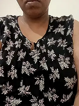 Snapshot of bigtelugubhama chatting on 10-30-25, 04:03 bigtelugubhama online show from 10-30-25, 04:03