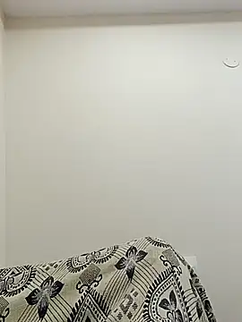 Snapshot of bigtelugubhama chatting on 11-02-25, 02:47 bigtelugubhama online show from 11-02-25, 02:47